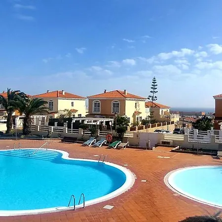 Casa Katerina - La Colina بيت للعطل